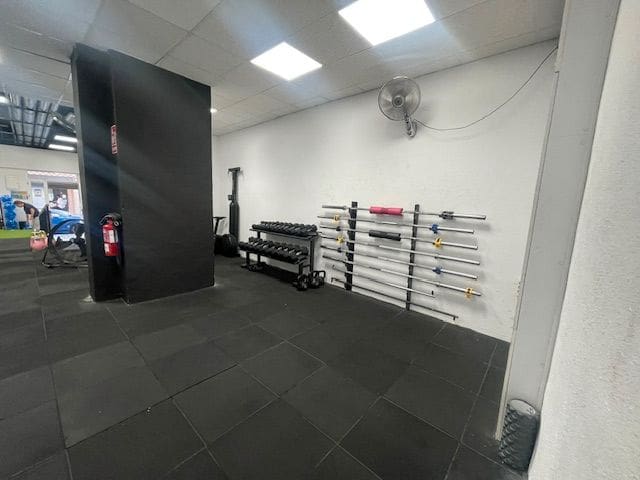 Commerciale da affittare in Ensanche - Diputacion, Alicante città - 1.320 € (Rif: 9283571)