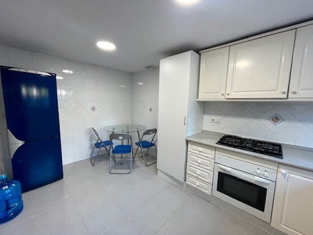 3 sypialnia Dom do wynajęcia w Cabo de las Huertas, Miasto Alicante / Alacant z basenem garażem - 1 850 € (Ref: 9283572)