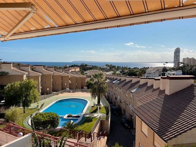 3 sypialnia Dom do wynajęcia w Cabo de las Huertas, Miasto Alicante / Alacant z basenem garażem - 1 850 € (Ref: 9283572)