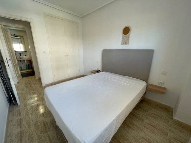 1 soveværelse Lejlighed til leje i Elche / Elx med swimmingpool - € 800 (Ref: 9283968)