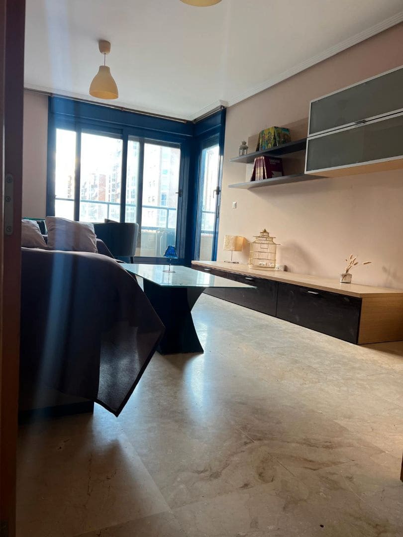 3 soveværelse Lejlighed til salg i Alicante by med swimmingpool garage - € 290.000 (Ref: 9289796)