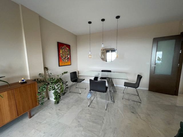 3 soverom Leilighet til leie i Alicante by med svømmebasseng garasje - € 2 100 (Ref: 9294090)