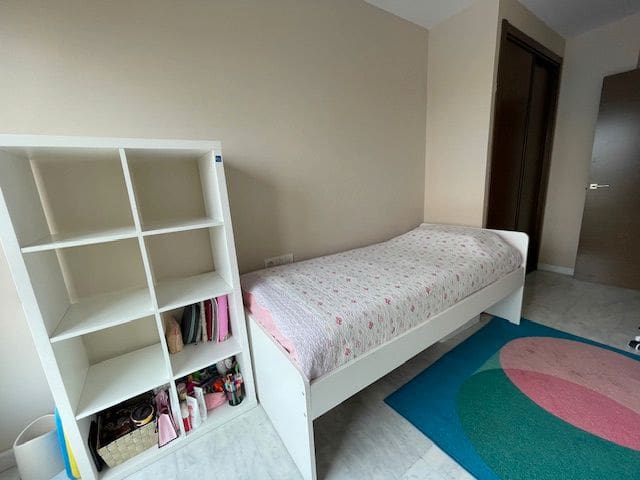 3 soverom Leilighet til leie i Alicante by med svømmebasseng garasje - € 2 100 (Ref: 9294090)