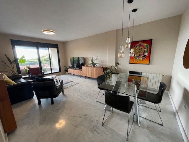 3 sypialnia Mieszkanie do wynajęcia w Goteta, Miasto Alicante / Alacant z basenem garażem - 2 100 € (Ref: 9294090)