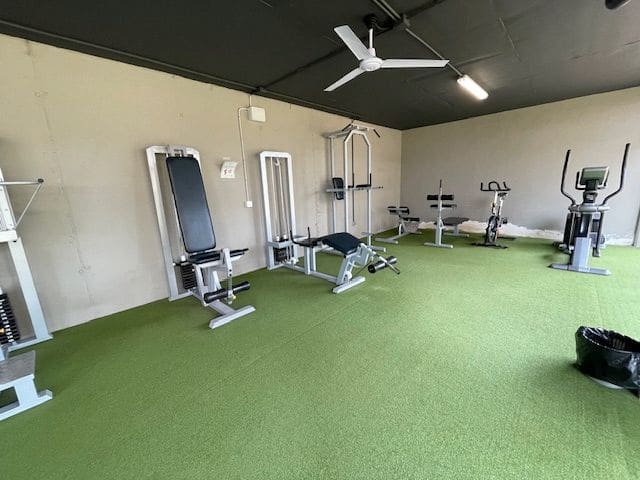 3 soverom Leilighet til leie i Alicante by med svømmebasseng garasje - € 2 100 (Ref: 9294090)