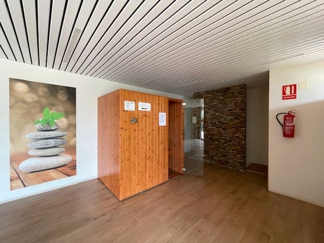 3 soverom Leilighet til leie i Alicante by med svømmebasseng garasje - € 2 100 (Ref: 9294090)