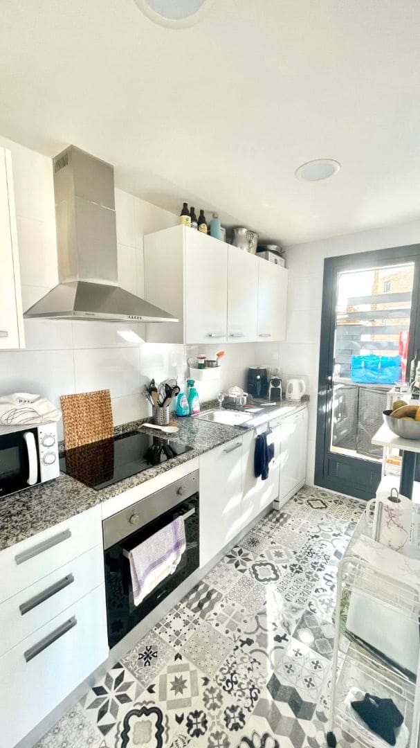 1 soveværelse Penthouse til leje i Alicante by med swimmingpool garage - € 1.400 (Ref: 9296527)