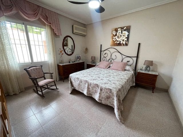 6 quarto Moradia para venda em Elche / Elx com piscina garagem - 519 000 € (Ref: 9302840)