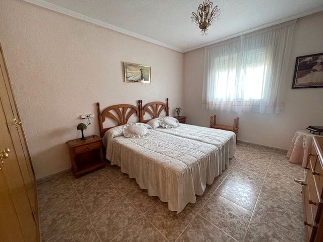 6 quarto Moradia para venda em Elche / Elx com piscina garagem - 519 000 € (Ref: 9302840)