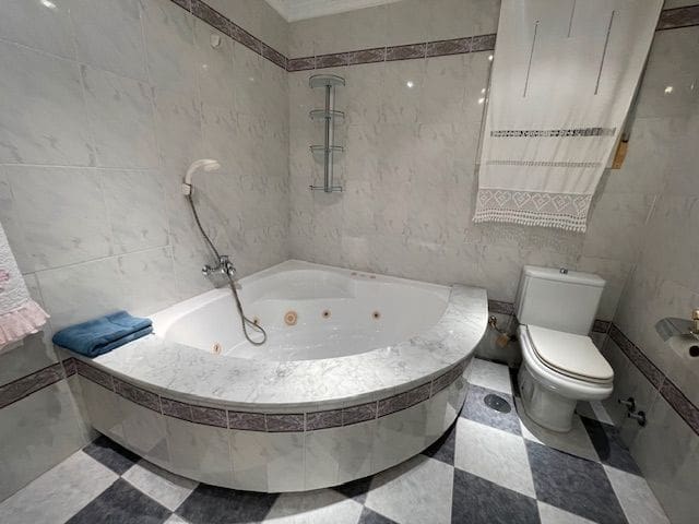 6 quarto Moradia para venda em Elche / Elx com piscina garagem - 519 000 € (Ref: 9302840)