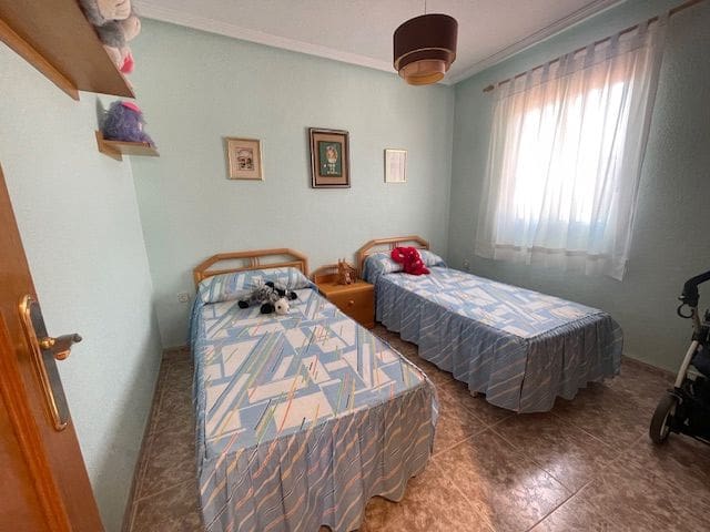 6 quarto Moradia para venda em Elche / Elx com piscina garagem - 519 000 € (Ref: 9302840)