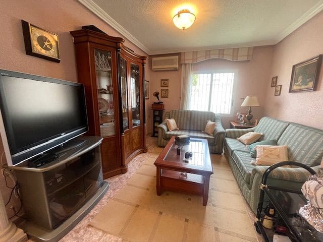 6 quarto Moradia para venda em Arenales del Sol, Elche / Elx com piscina garagem - 519 000 € (Ref: 9302840)