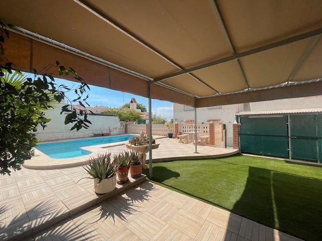 6 quarto Moradia para venda em Elche / Elx com piscina garagem - 519 000 € (Ref: 9302840)