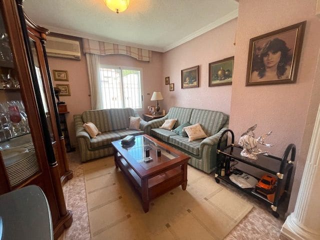 6 quarto Moradia para venda em Elche / Elx com piscina garagem - 519 000 € (Ref: 9302840)