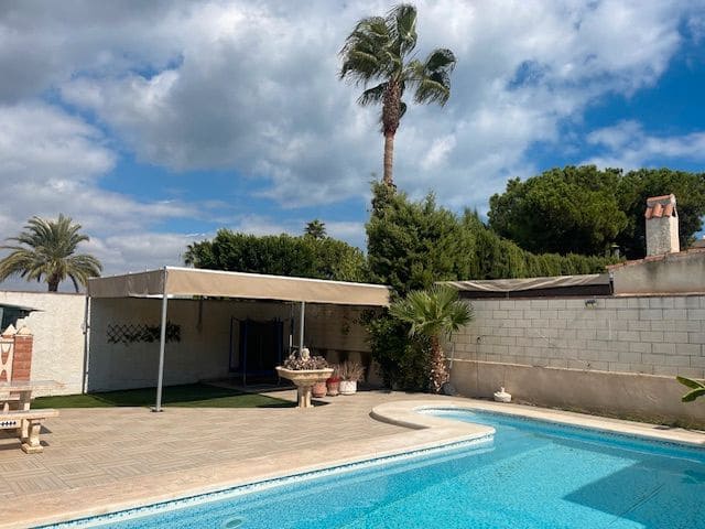 6 quarto Moradia para venda em Elche / Elx com piscina garagem - 519 000 € (Ref: 9302840)