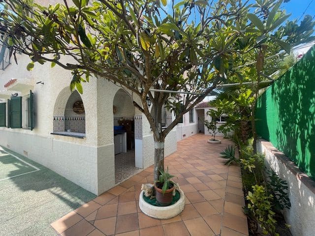 6 quarto Moradia para venda em Elche / Elx com piscina garagem - 519 000 € (Ref: 9302840)