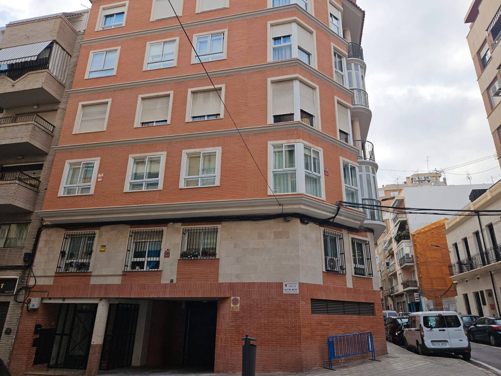 3 soveværelse Lejlighed til salg i Alicante by med garage - € 329.900 (Ref: 9316010)