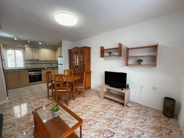 3 slaapkamer Huis te huur in El Campello met zwembad garage - € 1.250 (Ref: 9319980)