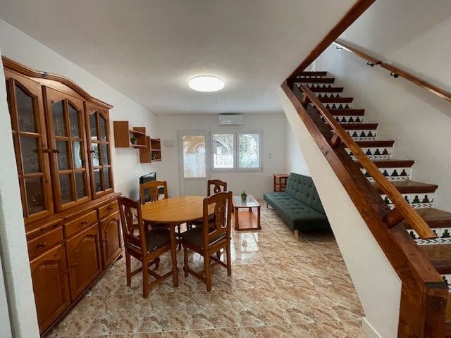 3 slaapkamer Huis te huur in El Campello met zwembad garage - € 1.250 (Ref: 9319980)