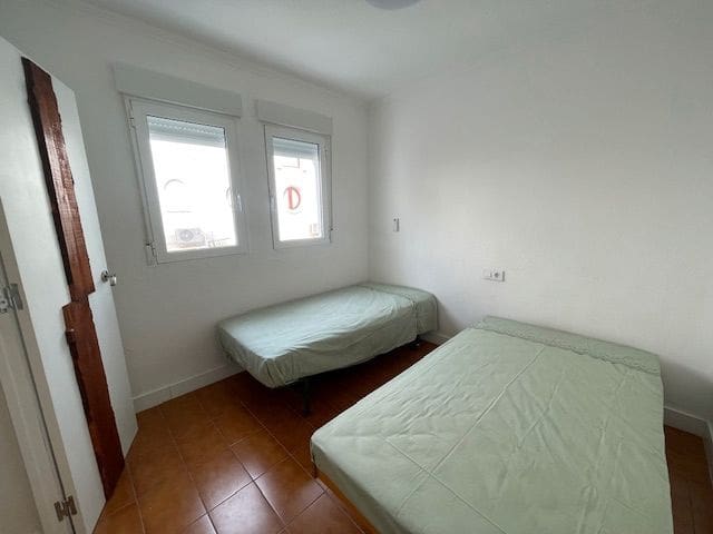 3 slaapkamer Huis te huur in El Campello met zwembad garage - € 1.250 (Ref: 9319980)