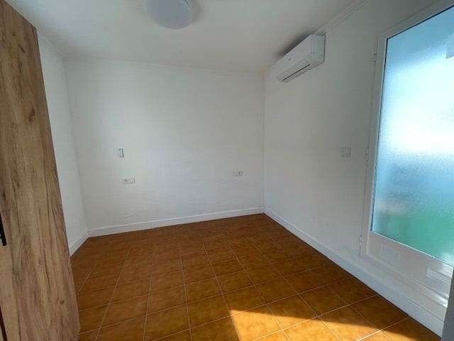 3 slaapkamer Huis te huur in El Campello met zwembad garage - € 1.250 (Ref: 9319980)