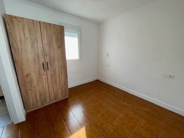 3 slaapkamer Huis te huur in El Campello met zwembad garage - € 1.250 (Ref: 9319980)