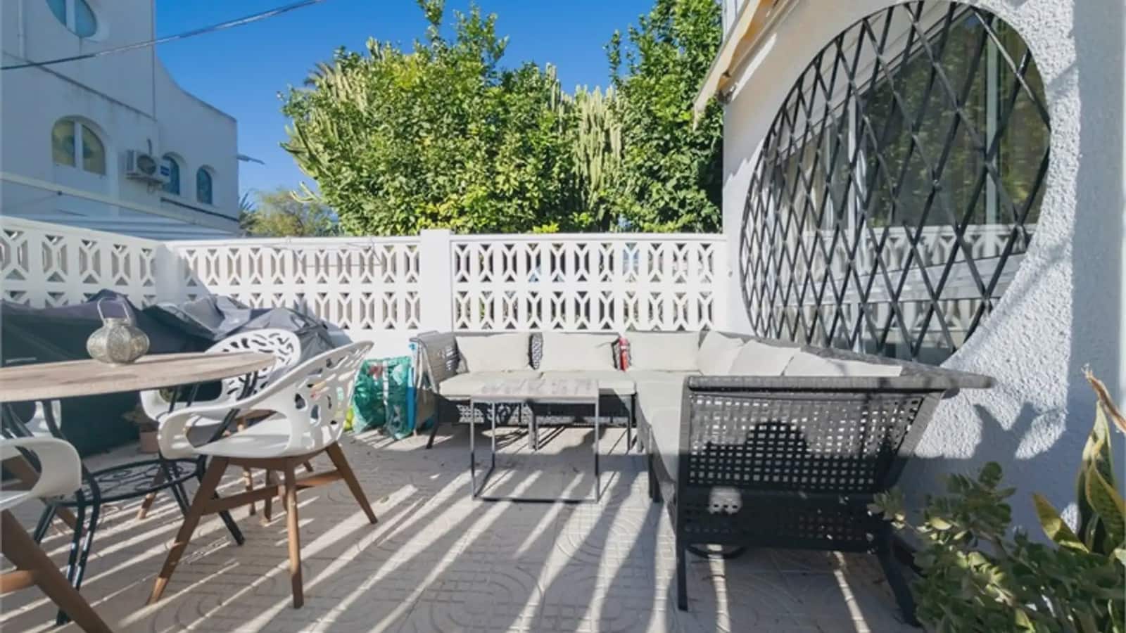 3 bedroom Townhouse for rent in El Campello with pool garage - € 1,400 (Ref: 9319980)