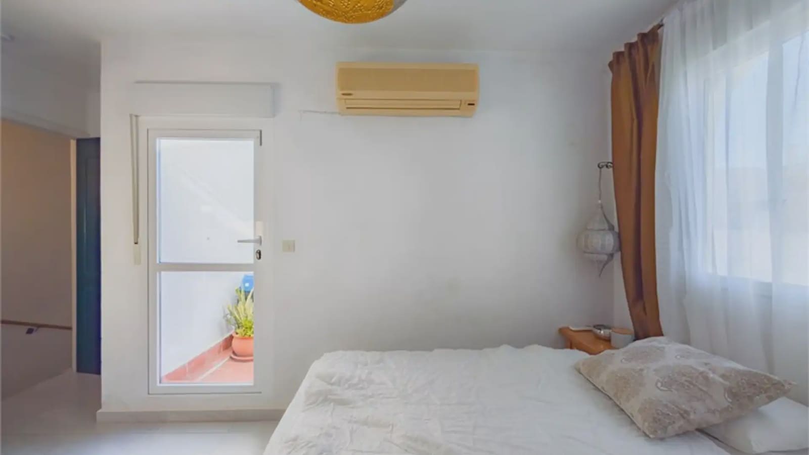 3 bedroom Townhouse for rent in El Campello with pool garage - € 1,400 (Ref: 9319980)