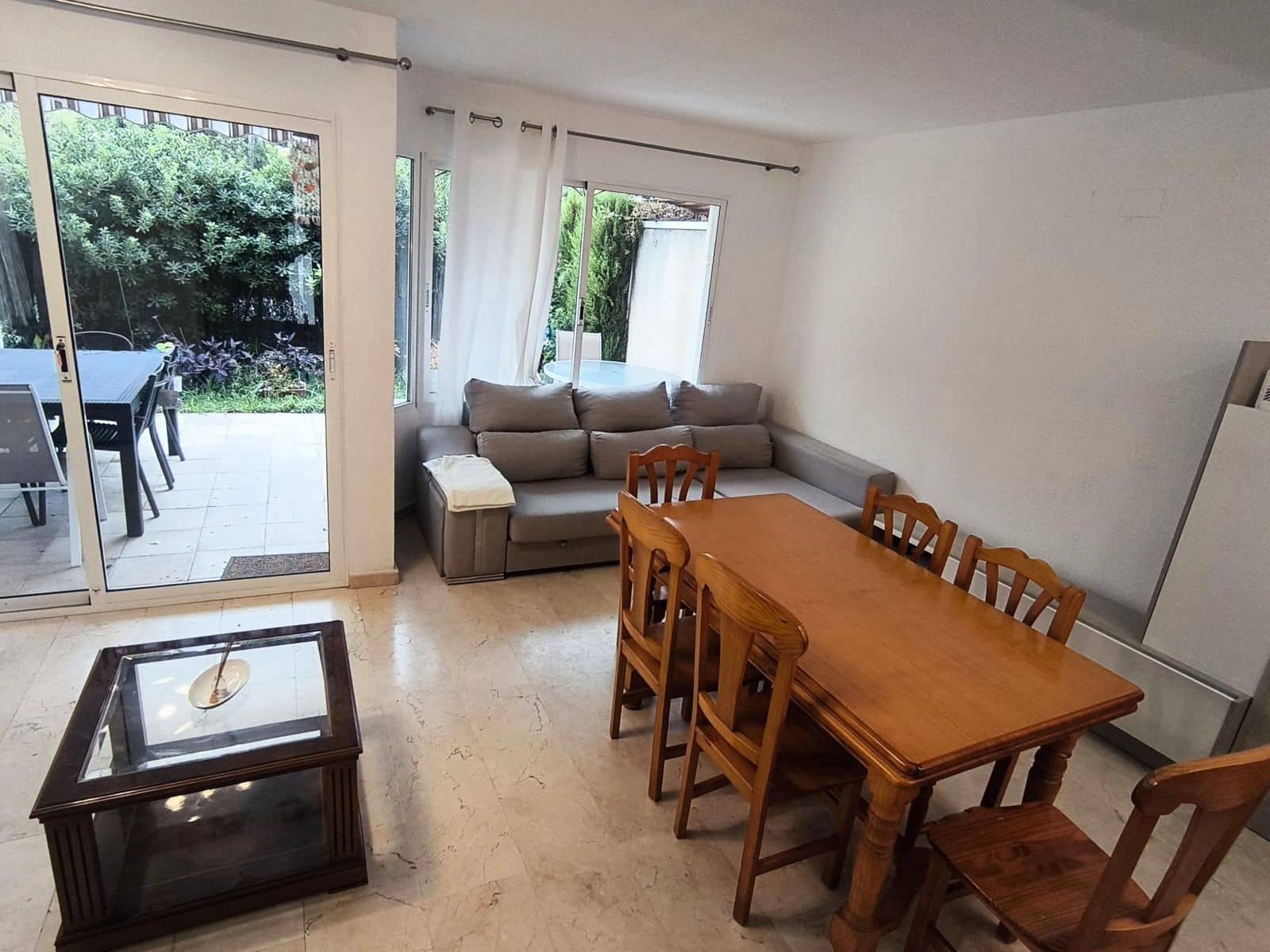 5 Zimmer Haus zu vermieten in Alicante / Alacant Stadt mit Pool Garage - 2.100 € (Ref: 9334232)