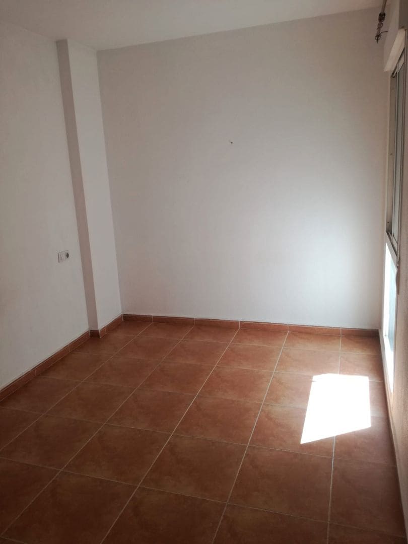 3 bedroom Flat for rent in El Campello with pool garage - € 1,150 (Ref: 9344133)