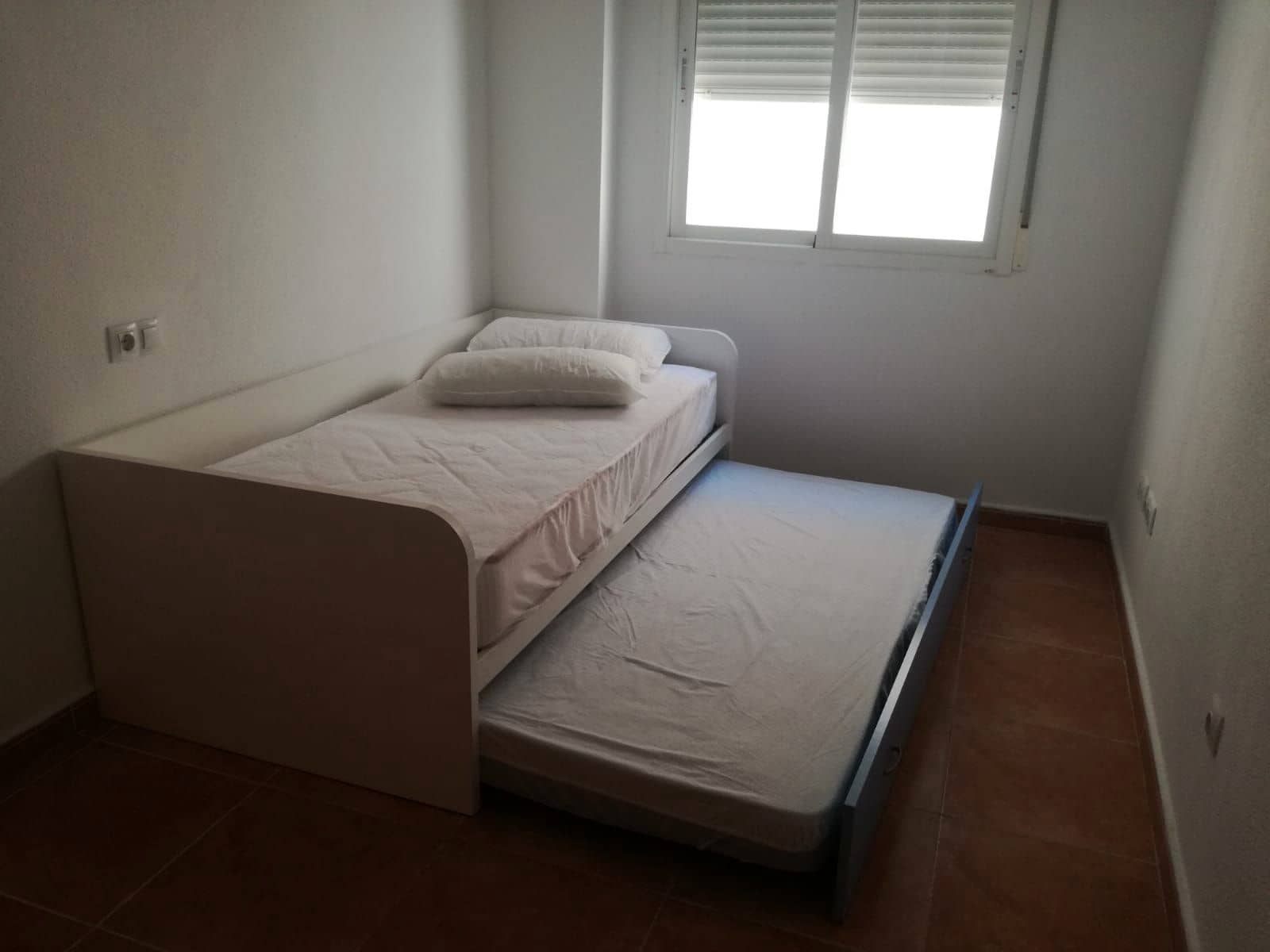 3 bedroom Flat for rent in El Campello with pool garage - € 1,150 (Ref: 9344133)