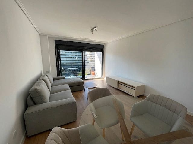 Appartement de 2 chambres à louer à Alicante ville avec piscine garage - 1 550 € (Ref: 9346541)