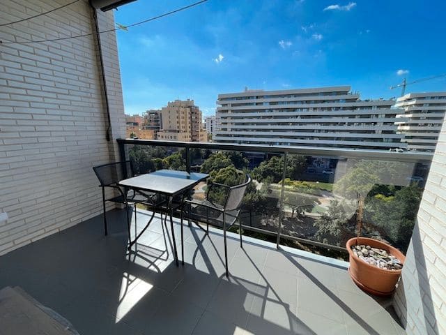 Appartement de 2 chambres à louer à PAU, Alicante ville avec piscine garage - 1 550 € (Ref: 9346541)