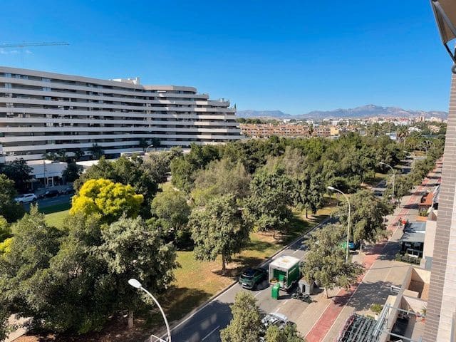 Appartement de 2 chambres à louer à Alicante ville avec piscine garage - 1 550 € (Ref: 9346541)