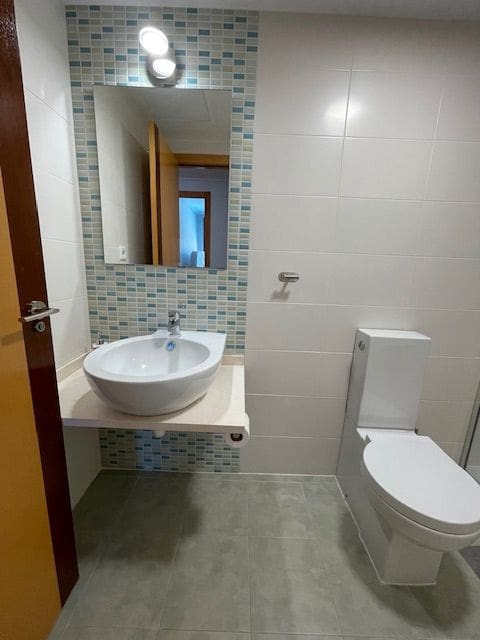 Appartement de 2 chambres à louer à Alicante ville avec piscine garage - 1 550 € (Ref: 9346541)