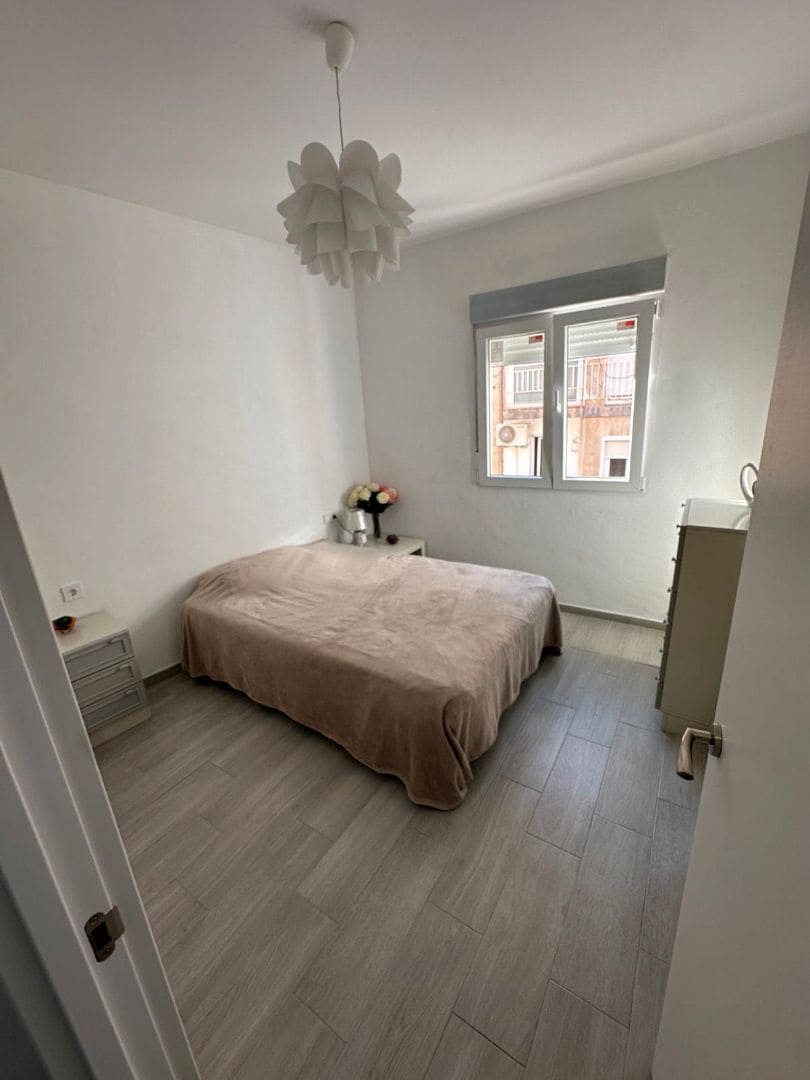 2 makuuhuone Asunto myytävänä paikassa Alicante kaupunki - 149 000 € (Ref: 9346642)