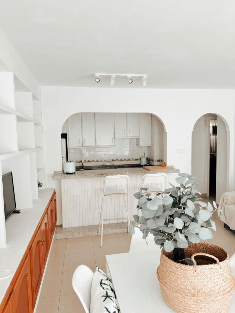 Piso de 3 habitaciones en Alicante / Alacant ciudad en alquiler con garaje - 1.200 € (Ref: 9353006)