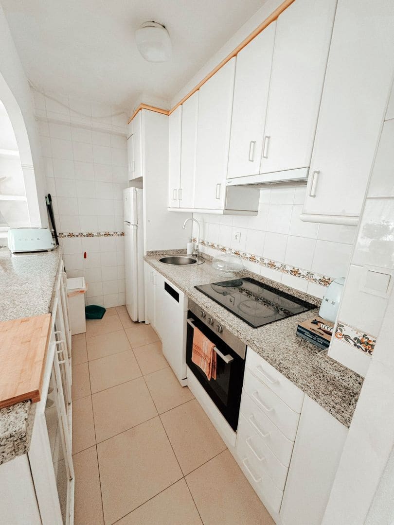 Piso de 3 habitaciones en Alicante / Alacant ciudad en alquiler con garaje - 1.200 € (Ref: 9353006)