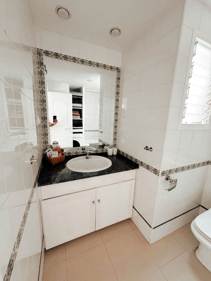 Piso de 3 habitaciones en Alicante / Alacant ciudad en alquiler con garaje - 1.200 € (Ref: 9353006)