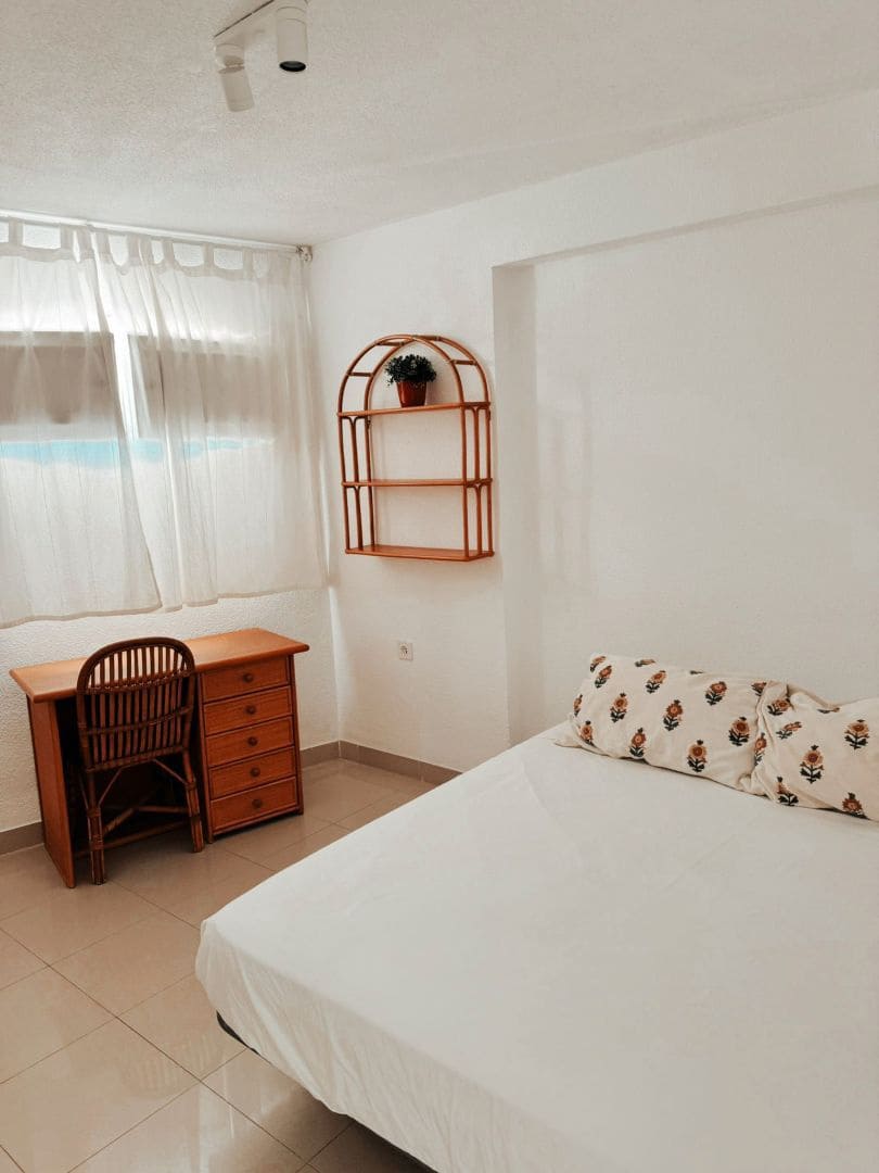 Piso de 3 habitaciones en Alicante / Alacant ciudad en alquiler con garaje - 1.200 € (Ref: 9353006)