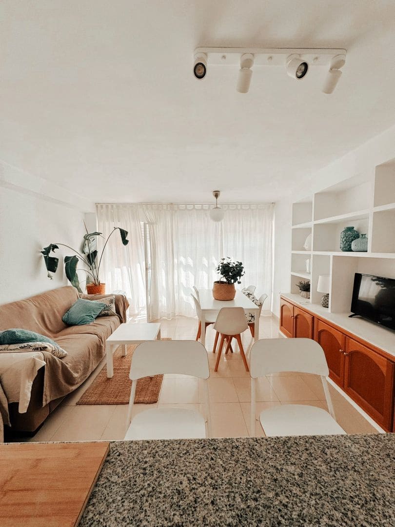 Piso de 3 habitaciones en Alicante / Alacant ciudad en alquiler con garaje - 1.200 € (Ref: 9353006)