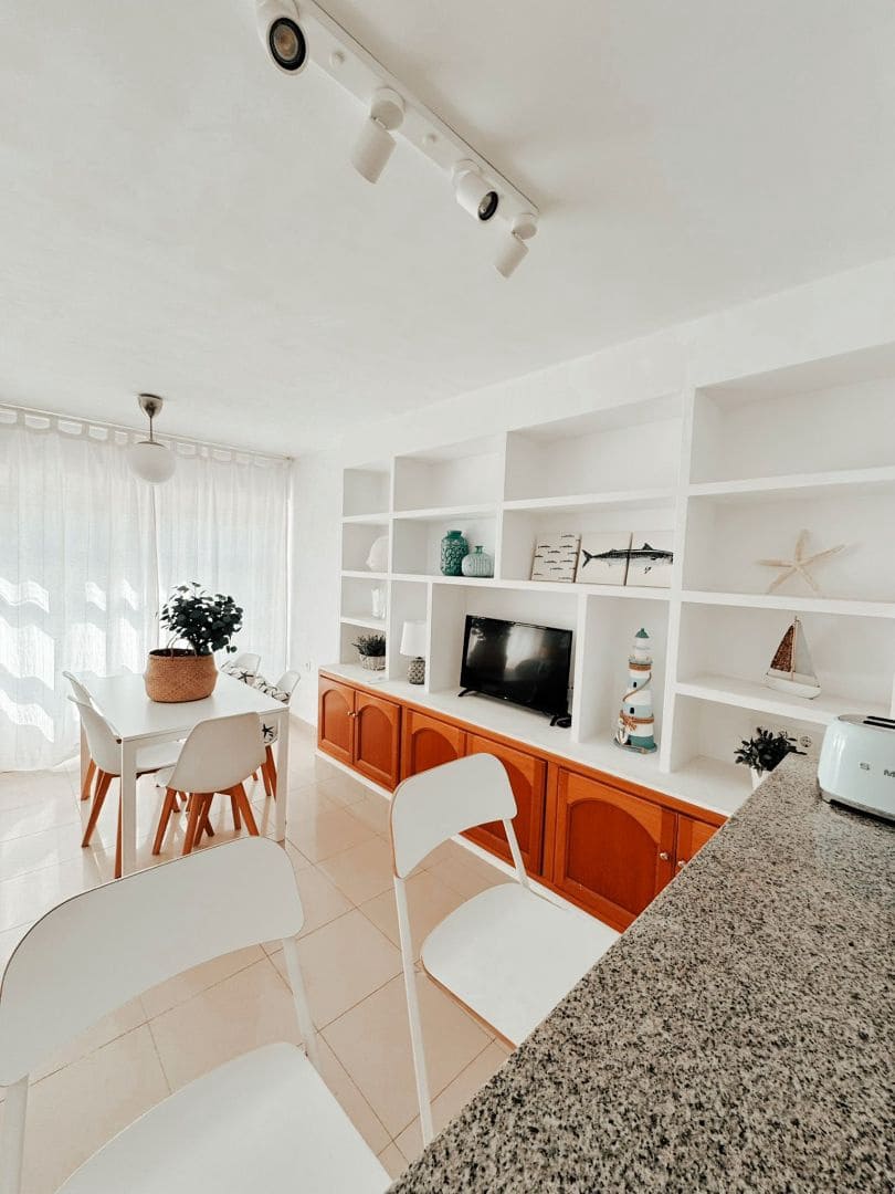 Piso de 3 habitaciones en Alicante / Alacant ciudad en alquiler con garaje - 1.200 € (Ref: 9353006)