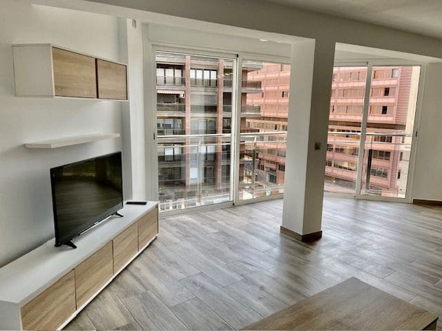 3 makuuhuone Asunto vuokrattavana paikassa Alicante kaupunki - 1 300 € (Ref: 9503328)