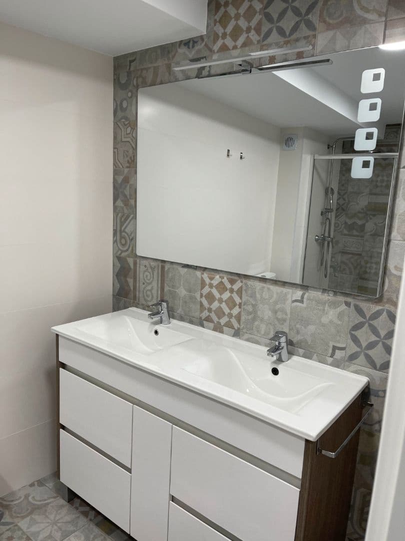 3 makuuhuone Asunto vuokrattavana paikassa Alicante kaupunki - 1 300 € (Ref: 9503328)