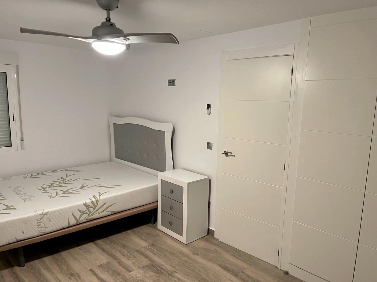 3 makuuhuone Asunto vuokrattavana paikassa Alicante kaupunki - 1 300 € (Ref: 9503328)