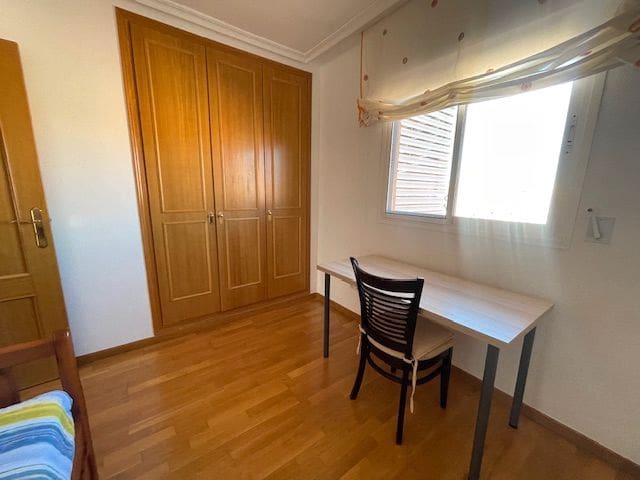 2 bedroom Flat for rent in Alicante / Alacant city with pool garage - € 1,200 (Ref: 9503337)