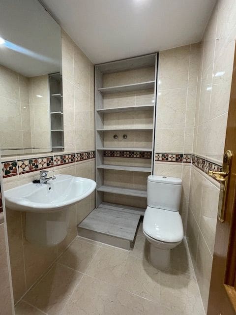 2 bedroom Flat for rent in Alicante / Alacant city with pool garage - € 1,200 (Ref: 9503337)