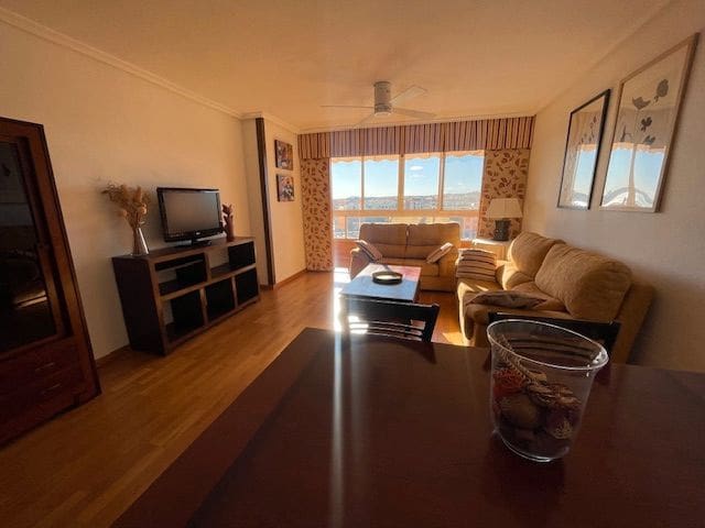 2 bedroom Flat for rent in Alicante / Alacant city with pool garage - € 1,200 (Ref: 9503337)