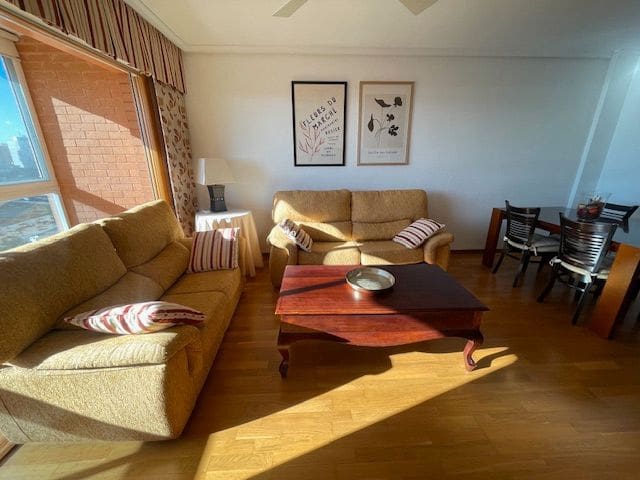 2 bedroom Flat for rent in Alicante / Alacant city with pool garage - € 1,200 (Ref: 9503337)