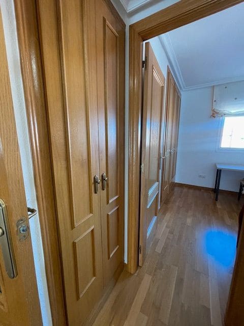 2 bedroom Flat for rent in Alicante / Alacant city with pool garage - € 1,200 (Ref: 9503337)